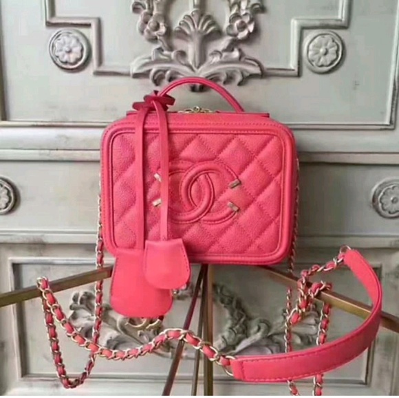 Meet your Posher, LuxeLife Consignment - Picture 1 of 1